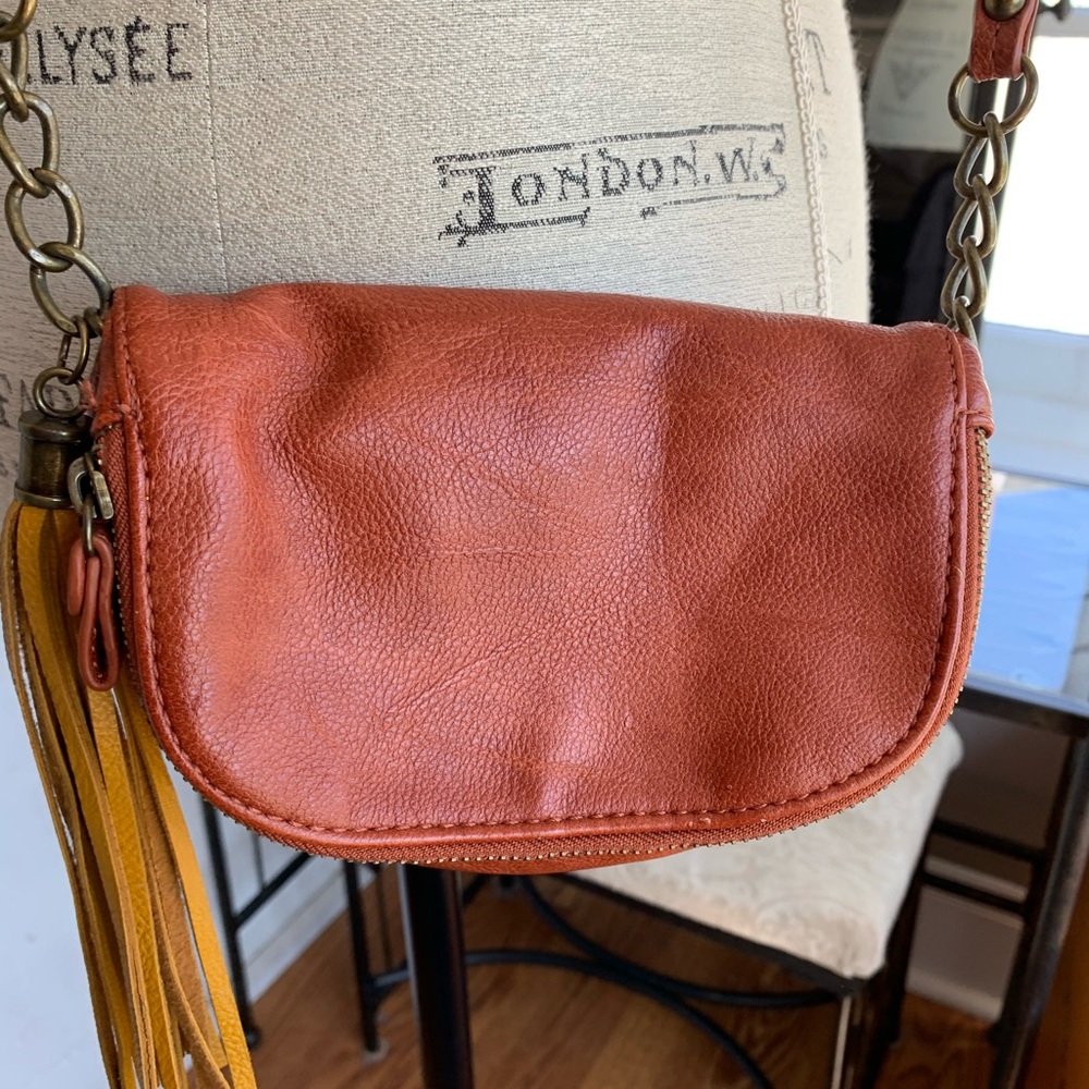 Slouchy crossbody bag